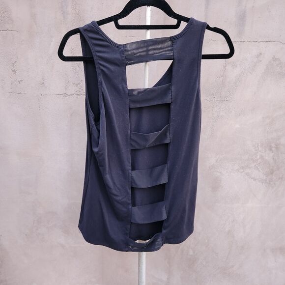 Yogalicious black open back tank - Picture 3 of 7